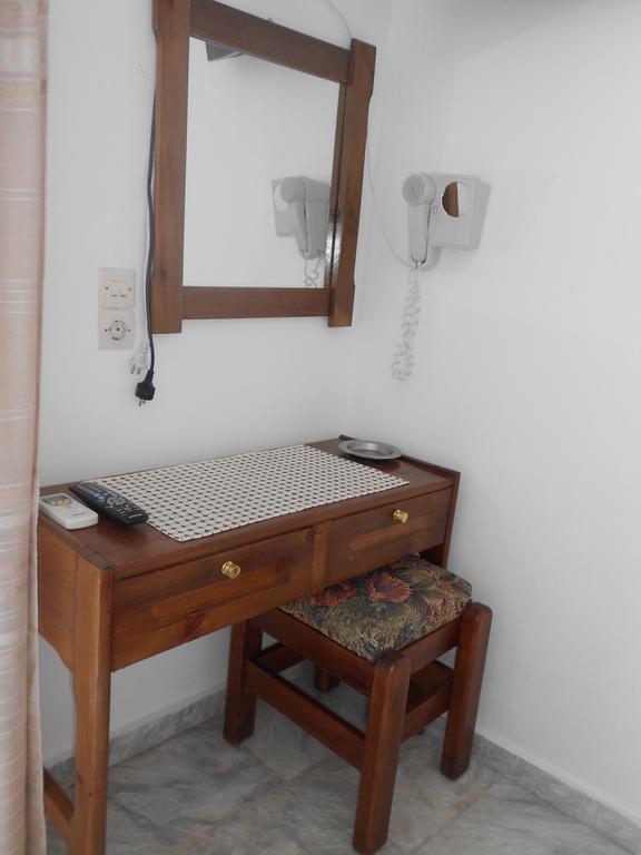 Zorbas Hotel&Studios Pythagóreion Habitación foto