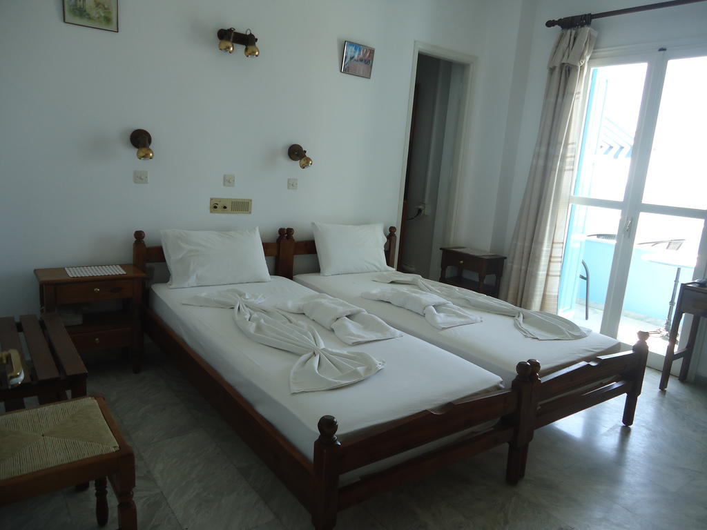 Zorbas Hotel&Studios Pythagóreion Habitación foto