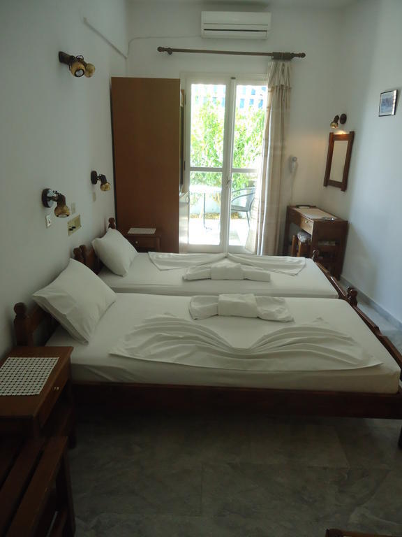 Zorbas Hotel&Studios Pythagóreion Habitación foto